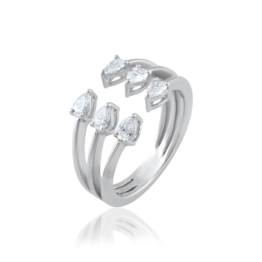 Elegant Pear shape Diamond Ring